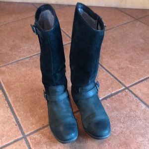Ugg black waterproof leather boots size 8.5